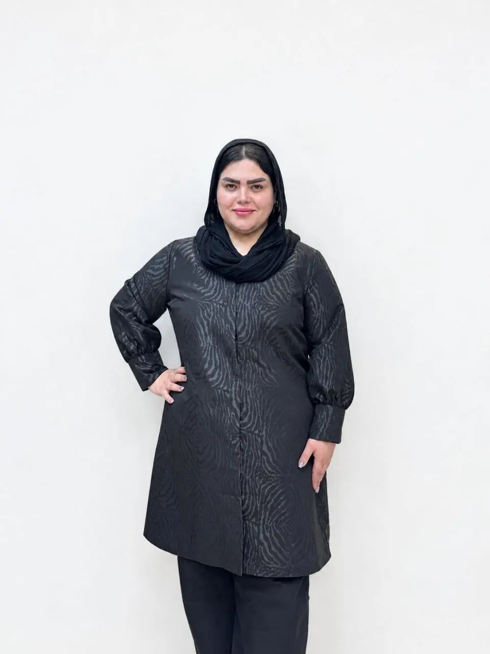 کت زنانه سایز بزرگ یقه فلش طرح کاملیا مشکی